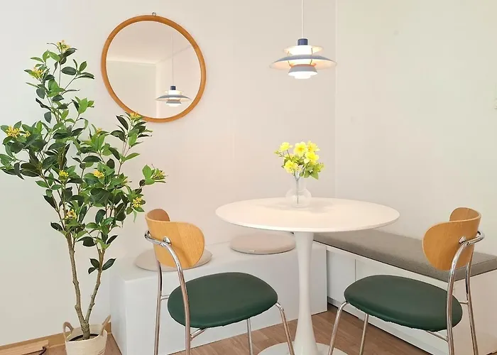 Villa Opening Special Near Gwanaksan Snu Spacious 2 3 Queen Size Beds Up To 6 People Seoul